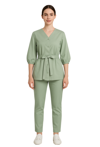 Универсальный женский костюм под заказ      